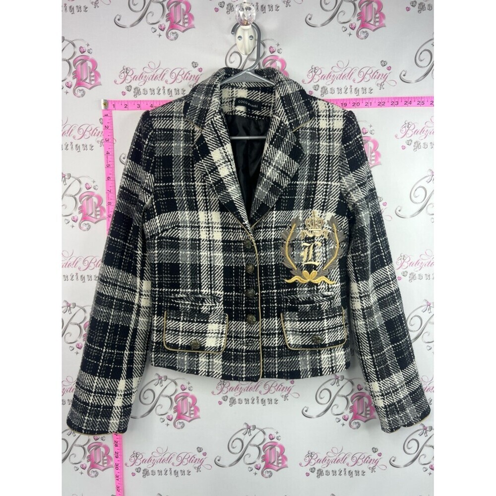 Coco & Tashi  blazer Black & White Plaid Cropped Blazer with Gold Crest Detail
